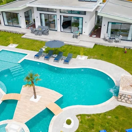 3 Bedroom Luxury In Saribelen *