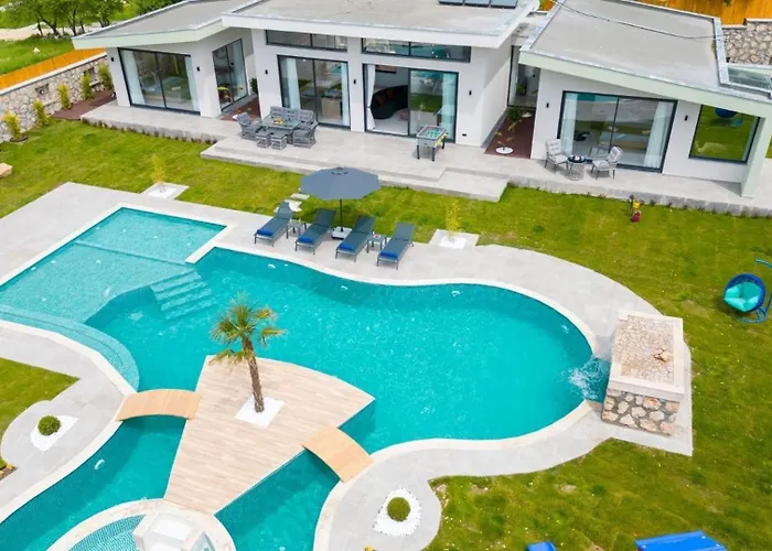 3 Bedroom Luxury In Saribelen *