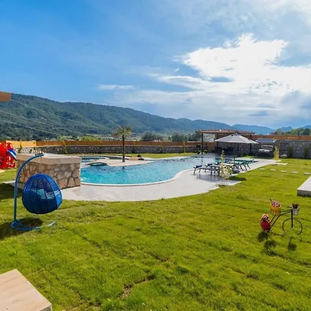 Saribelen Village 3 Bedroom 8280 Kalkan