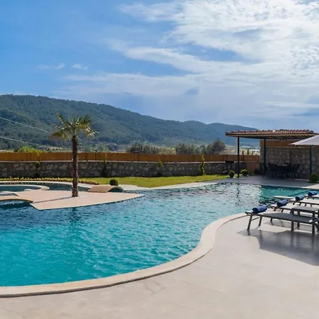 Villa Saribelen Village 3 Bedroom 8280